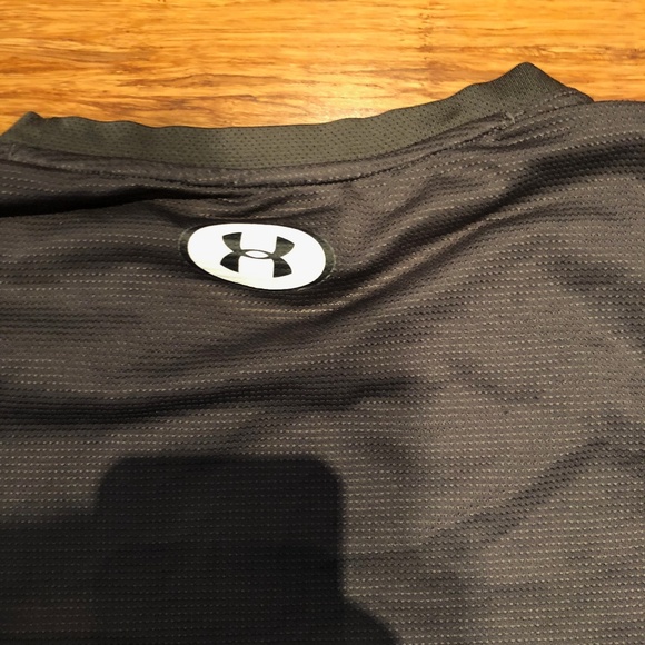 NWOT Under Armour heat gear performance tee - Picture 6 of 6